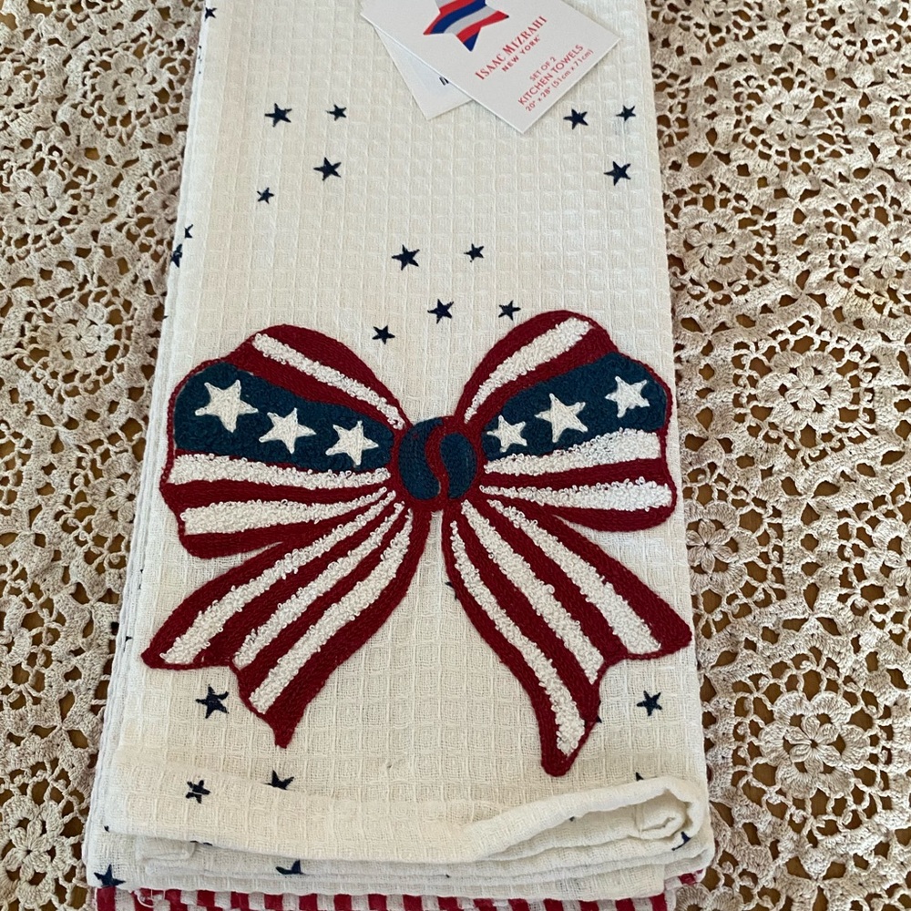 Isaac Mizrahi Patriotic Bow and Star Kitchen Towels